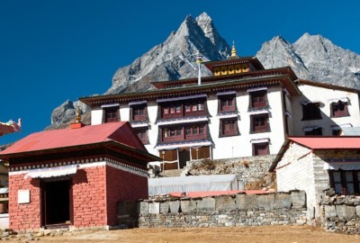 Monastery Stays vs Teahouse Stays in Nepal: Which options is better?
