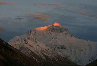 Rainbow Valley Everest - Mount Everest's Death Zone