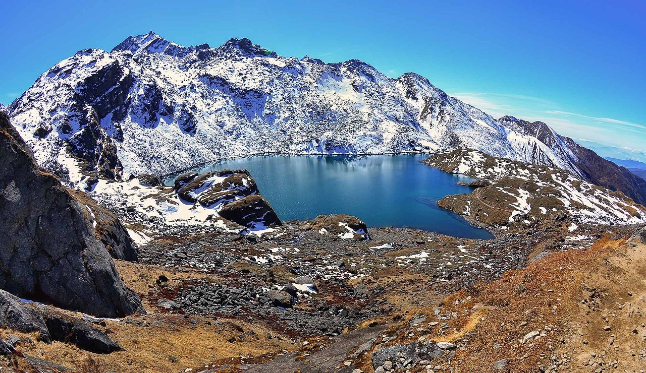 gosaikunda lake rasuwa trek