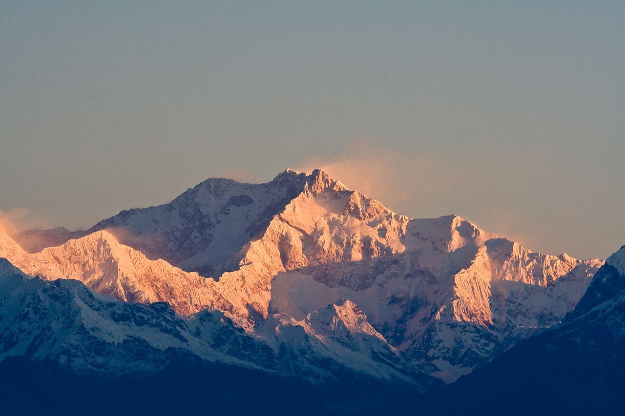 kanchenjunga base camp trek nepal