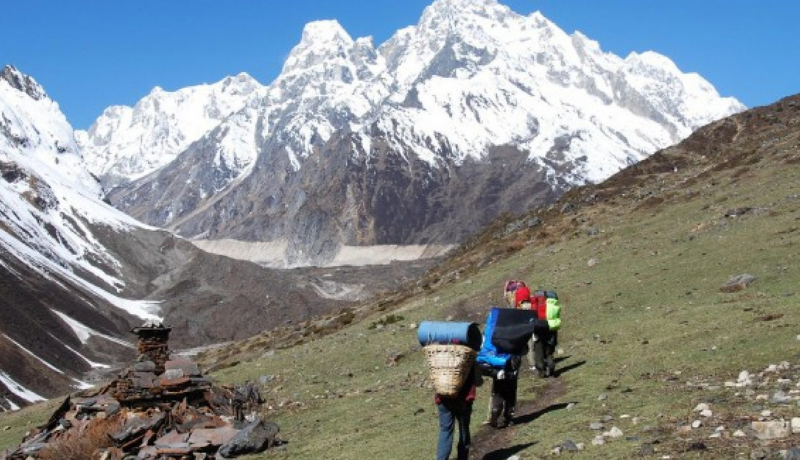 Manaslu Circuit Trek 16 Days