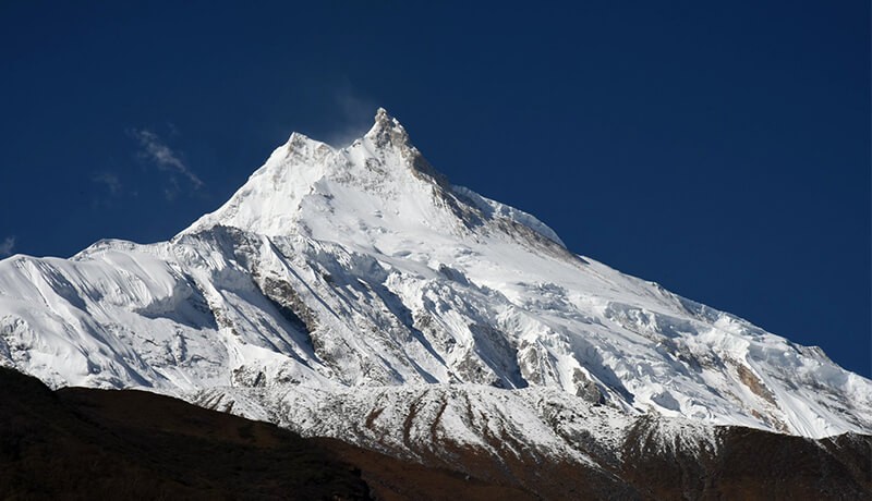 mount manalsu height